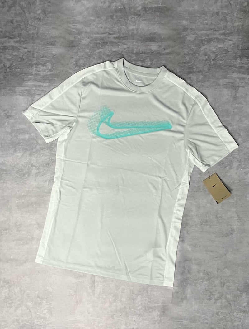 Conjunto Nike Academy DRI-FIT 2025