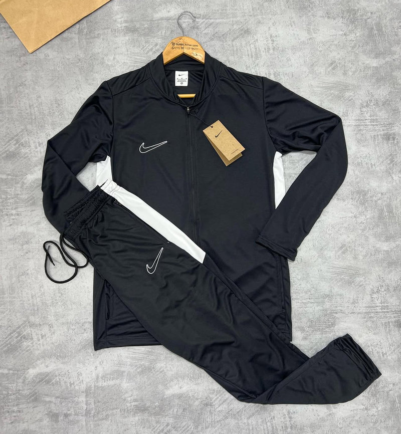 Conjunto Nike Dri-Fit Academy