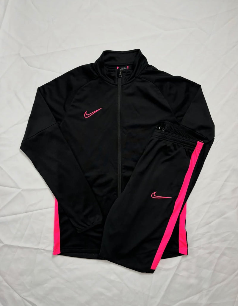 Conjunto Nike DRI-FIT