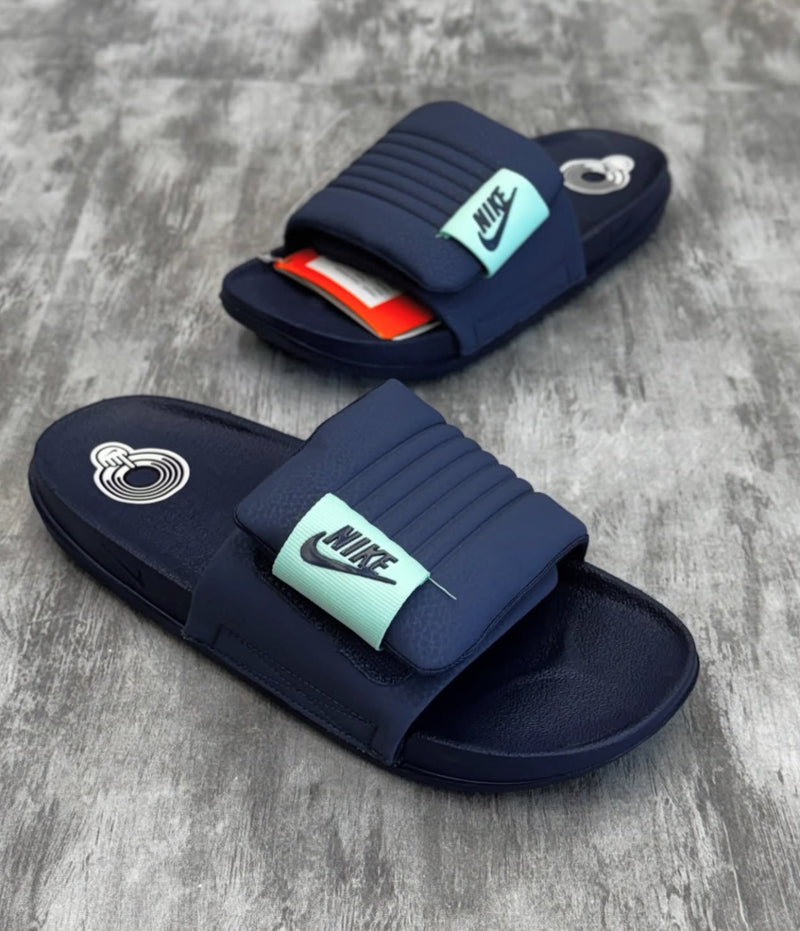 Chinelo Nike Offcourt Adjust