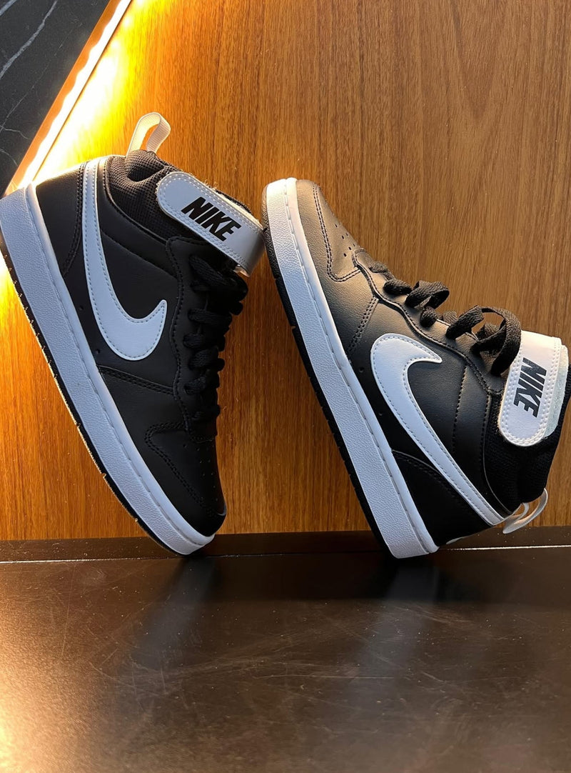 Tênis Nike Court Borough Mid