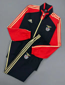 Conjunto Adidas Benfica - Preto/Vermelho/Dourado