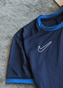 Kit completo Nike Academy + Chinelo Victori One