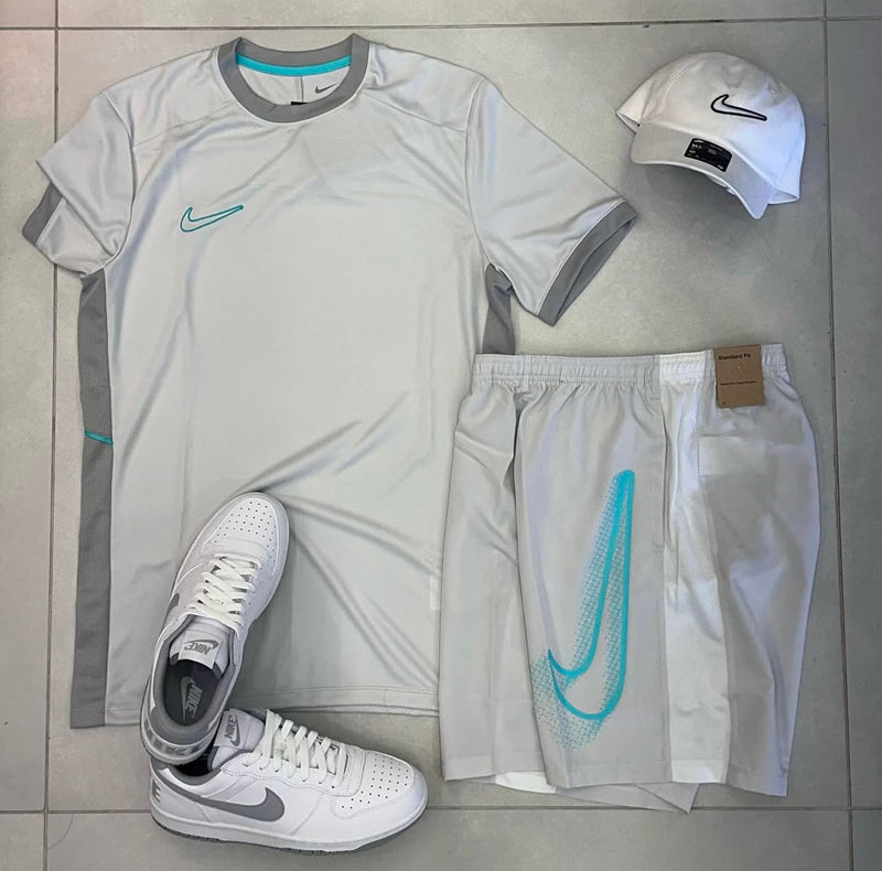 Kit Nike DRI-FIT 2025